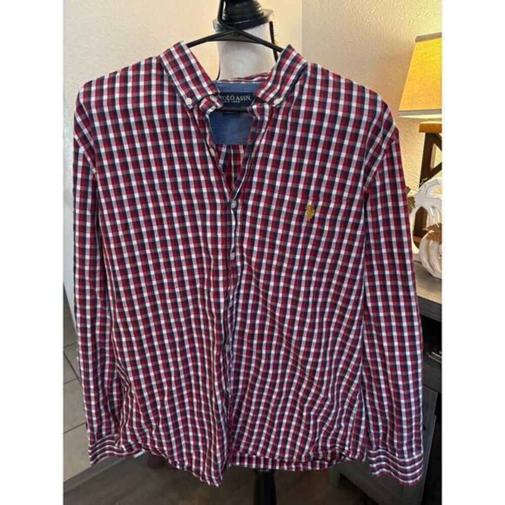 U.S. Polo Association dress shirt size Large‎